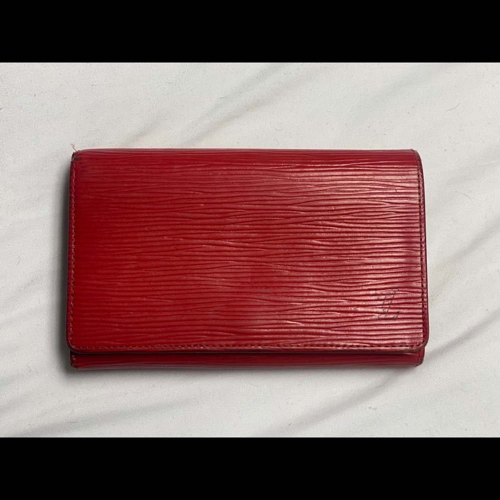Louis Vuitton red tresor epi leather wallet